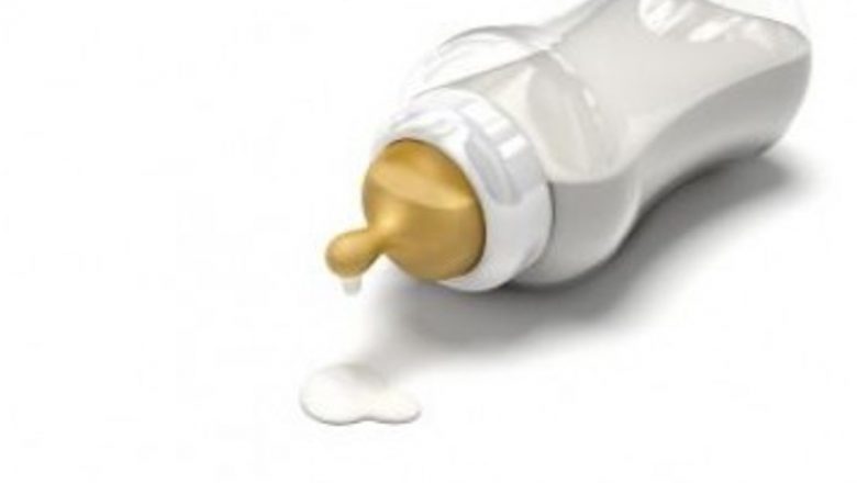 Beneficiile surprinzătoare ale laptelui matern: Utilizări medicinale și cosmetice
