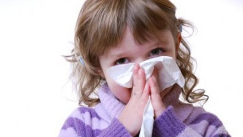 Cum să Îi Înveți pe Copii Să Își Sufle Singuri Nasul: Ghid Complet pentru Părinți