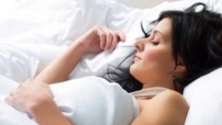 Transpirația nocturnă: Cauze, implicații și soluții pentru sănătate