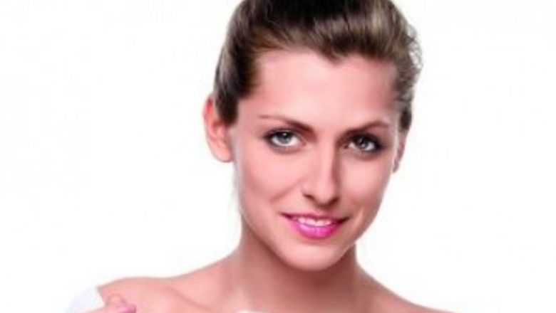 Mic Dejun Ideal: Iaurt și Tărâțe pentru O Siluetă de Invidiat