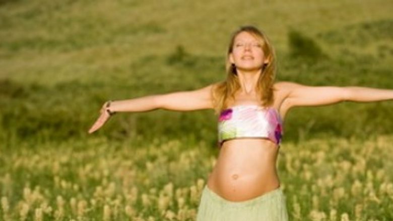 Transformările uimitoare ale corpului feminin pe durata sarcinii: O privire detaliată asupra proceselor biologice și emoționale