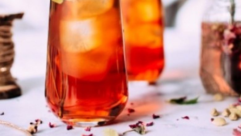 Slăbeşte eficient cu infuziile reci: Secretele ceaiurilor naturale pentru detoxifiere și pierdere în greutate
