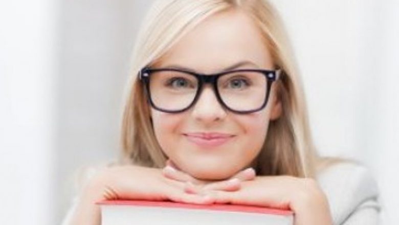 Ghidul Complet pentru Succesul la Examene: Strategii și Sfaturi pentru Părinți și Adolescenti