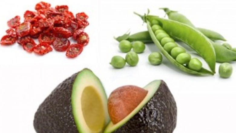 Alimentația Sănătoasă: Secretul Prevenirii Ridurilor și Menținerii Tinereții Pielii