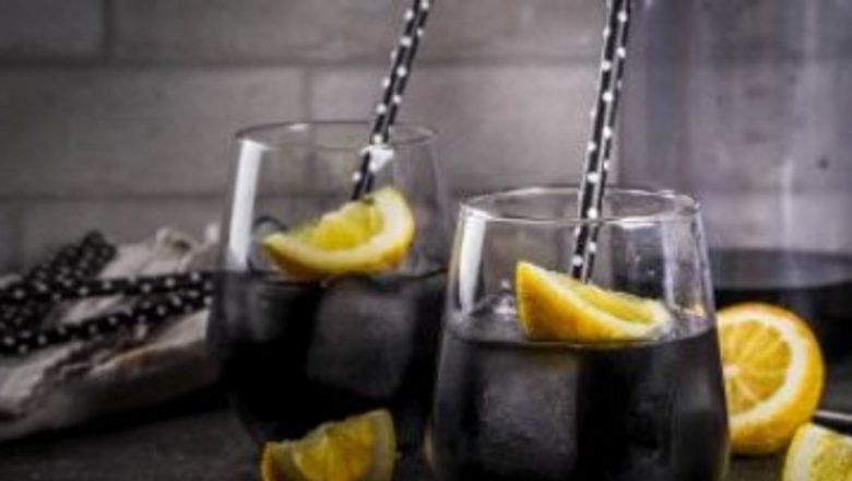 Limonada Neagră: Beneficii, Rețete și Impactul Asupra Sănătății