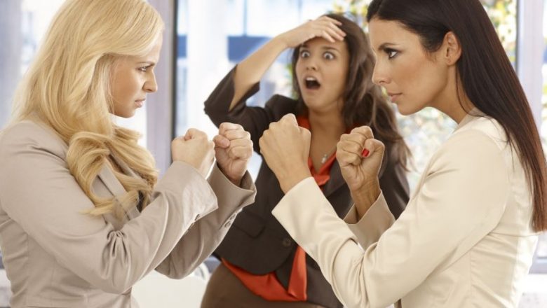 Obsesia controlului: Cum ne afectează relațiile și bunăstarea mentală