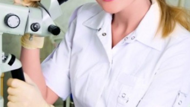 Colposcopia: Un Instrument Esențial în Diagnosticul și Prevenirea Afecțiunilor Cervicale