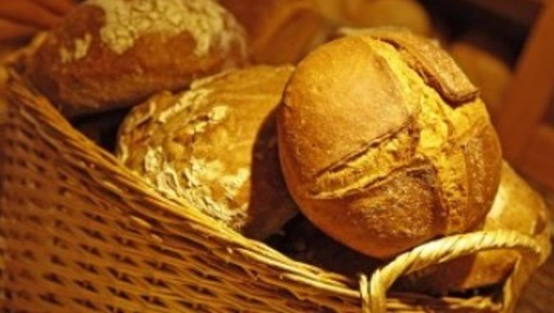 Impactul renunțării la pâine: Beneficii, riscuri și implicații în dieta zilnică