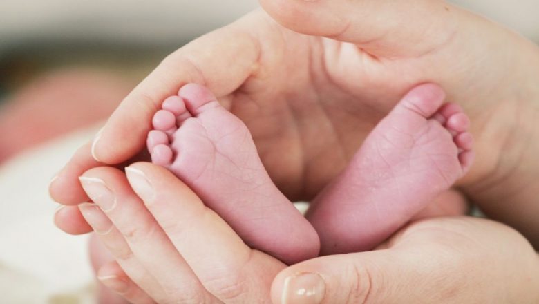 Cauzele nașterii premature: O privire detaliată asupra factorilor de risc și implicațiilor pentru mame și copii
