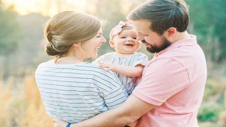 Cum să gestionezi venirea unui nou membru în familie: sfaturi și strategii pentru părinți