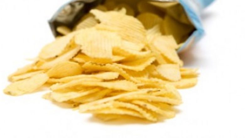 Gustări sănătoase: Cum să prepari chipsuri delicioase din legume și fructe acasă