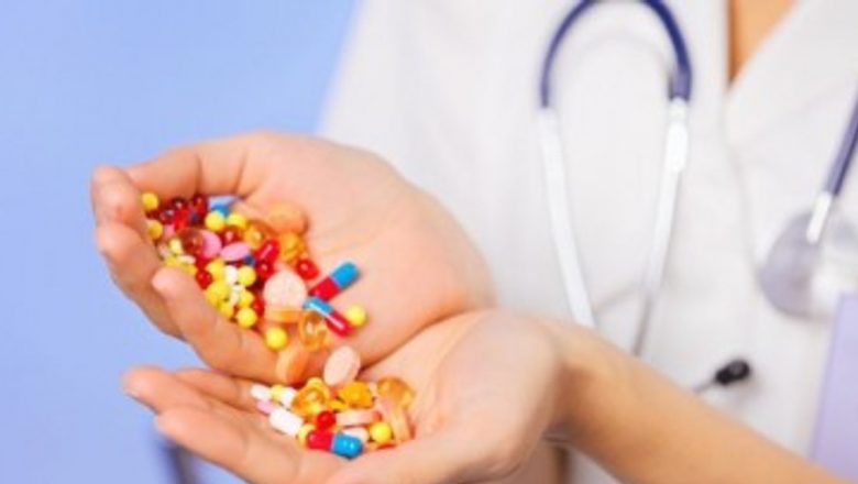 Antibioticele: O Analiză Detaliată a Rolului, Efectelor și Provocărilor Asupra Sănătății Publice