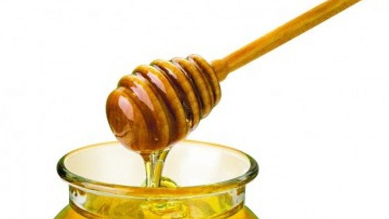 Beneficiile surprinzătoare ale mierii cu scorțișoară: un leac natural pentru sănătate