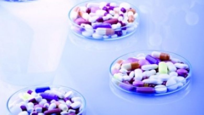 Evoluția și Importanța Medicamentelor în Societatea Modernă
