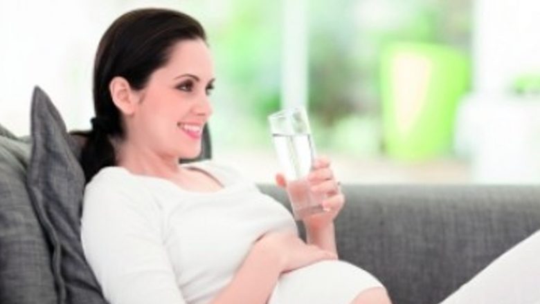 Infecțiile urinare în timpul sarcinii: riscuri, simptome și soluții de prevenire
