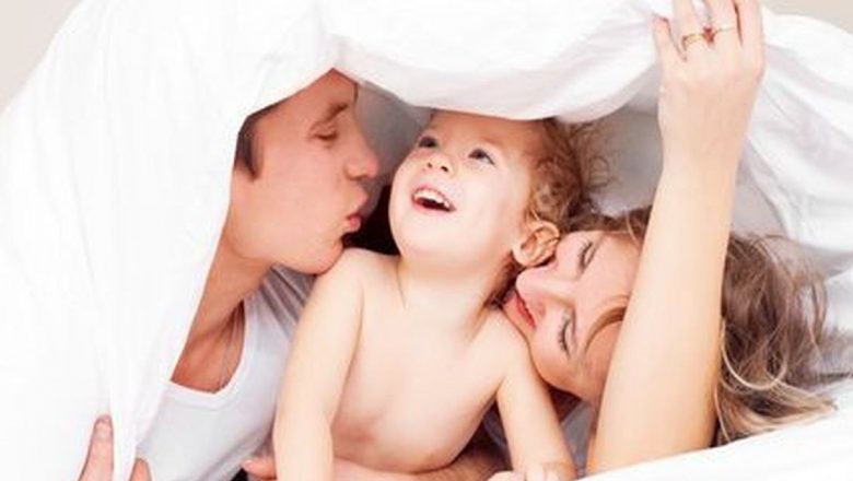 Impactul Somnului Comun: Beneficii și Provocări în Viața Familială