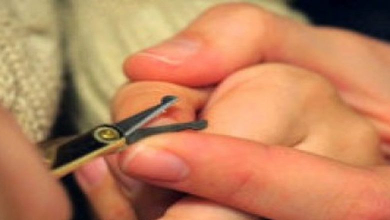 Dezvoltarea sănătoasă a copilului: Cum să-l dezveți pe micuțul tău să-și roadă unghiile