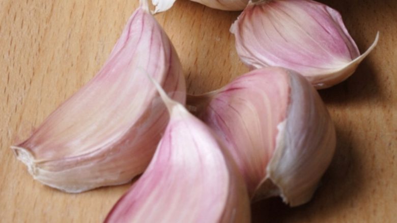 Detoxificarea prin Natură: 5 Ajutoare Esențiale pentru un Ficat Sănătos