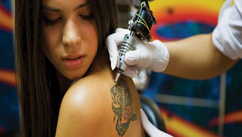 Tatuajele: O Decizie cu Riscuri și Implicații Pe Viață