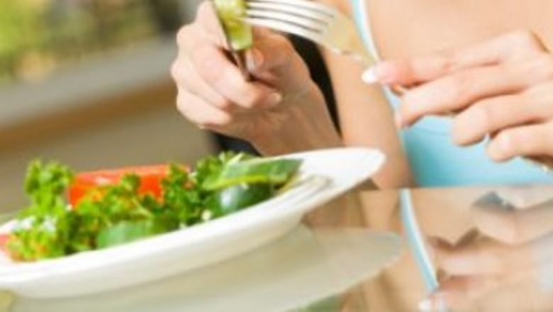 Revoluția Nutrigeneticii: Cum Testele Genetice Pot Schimba Abordarea Dietelor și a Greutății Corporale