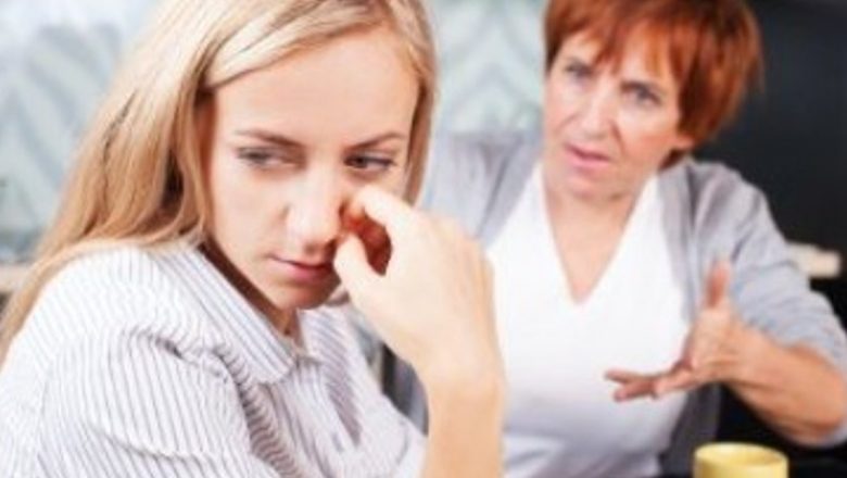 Ghidul Părinților: Cum Să Comunici Eficient cu Adolescenții Tăi