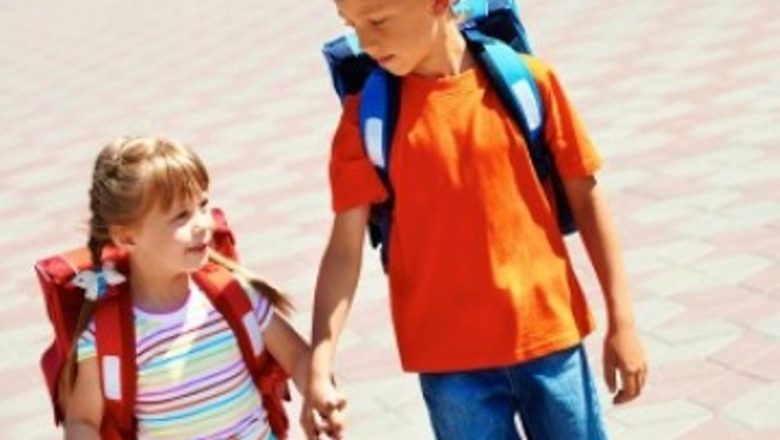 Importanța Greutății Ghiozdanului pentru Sănătatea Coloană a Copiilor
