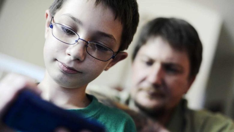 Supravegherea excesivă a copiilor: un risc ocult în era digitală