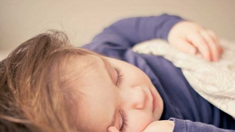 Somnul Copiilor: Cât de Important Este Să Dormi cu Mama Până la Ce Vârstă?
