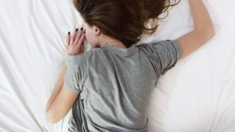 Somnul și Impactul său Asupra Greutății: Ce Trebuie să Știm Despre Orele de Odihnă