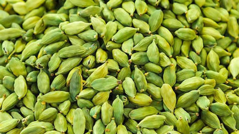 Condimentul Regal: Beneficiile Remarcabile ale Cardamomului pentru Sănătatea Digestivă