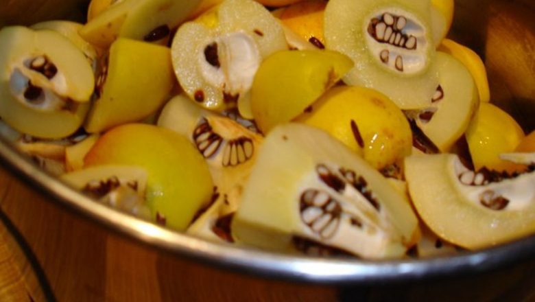 Fructele de Toamnă: Gutuile și Beneficiile Lor în Dietele de Slăbire