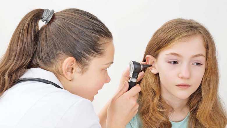 Îngrijirea urechilor: De ce să renunți la bețigașe și cum să menții o igienă corectă