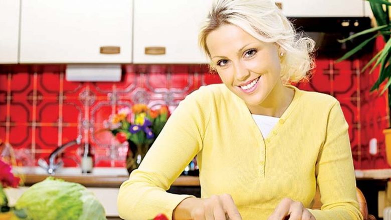 Vitamine Esențiale pentru Sănătatea și Frumusețea Pielii: O Analiză Detaliată