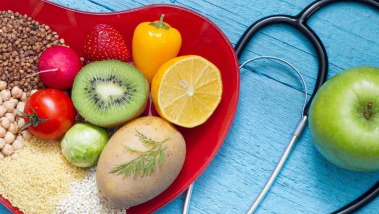 Alimentele care îți pot scădea colesterolul: Ghid complet pentru o dietă sănătoasă