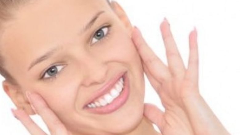 Gimnastica Facială: Tonificarea Tenului și Beneficiile Exercițiilor Faciale