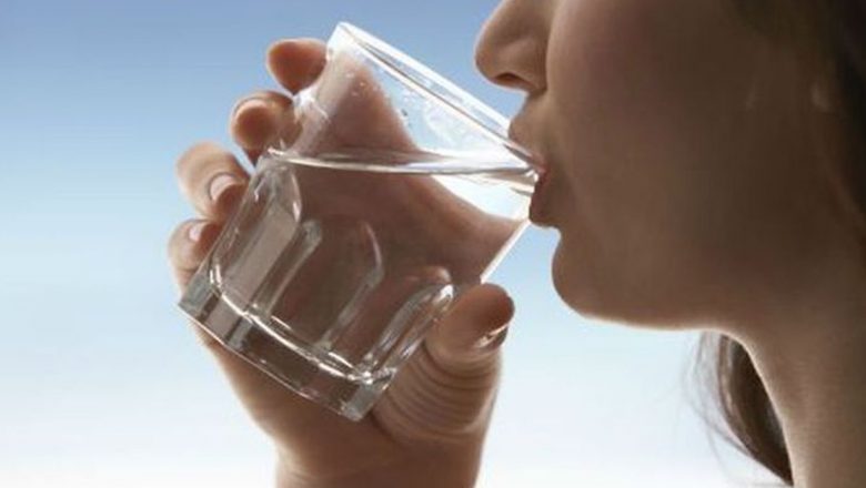 Gargară: Remedii naturale pentru sănătatea gâtului și a cavității bucale