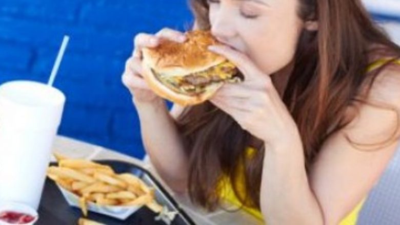 Impactul Alimentației Ultraprocesate Asupra Sănătății: O Analiză Detaliată