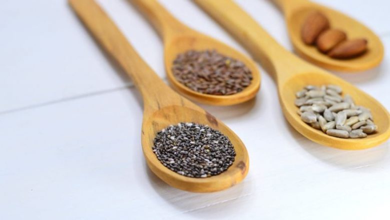Beneficiile Semințelor de Chia: Cum Pot Contribui la Sănătatea Ta și la Procesul de Slăbire