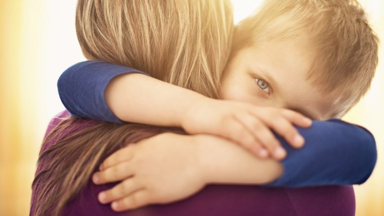 Scrisoarea emoționantă a unui copil: Între iubire și comparații parentale