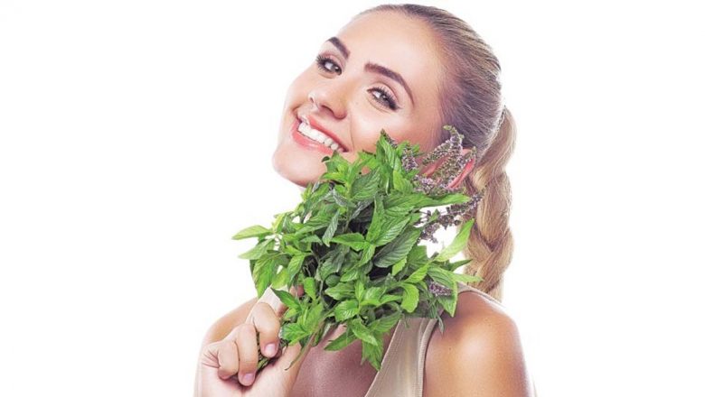 Energie din Natură: Plante și Sucuri Care Îți Revitalizează Corpul și Mintea