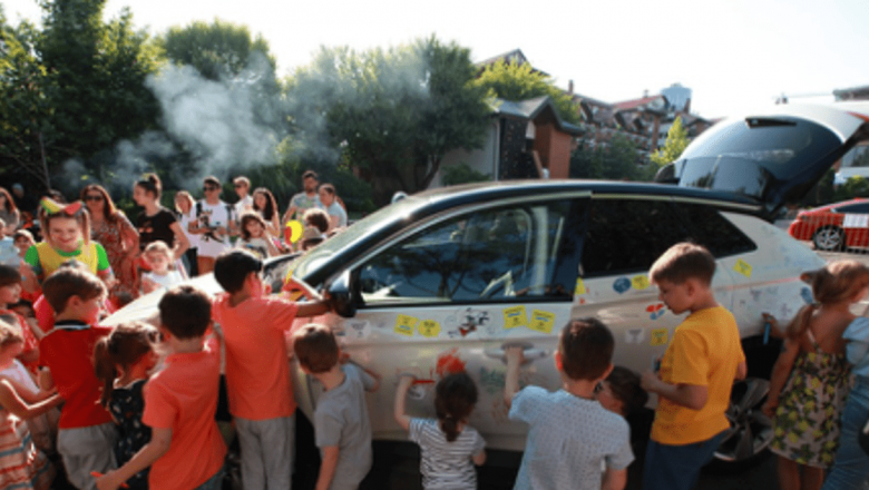 Opel Grandland X și Festivitatea Zilei Copilului: O Inițiativă Colorată pentru Viitorul Copiilor