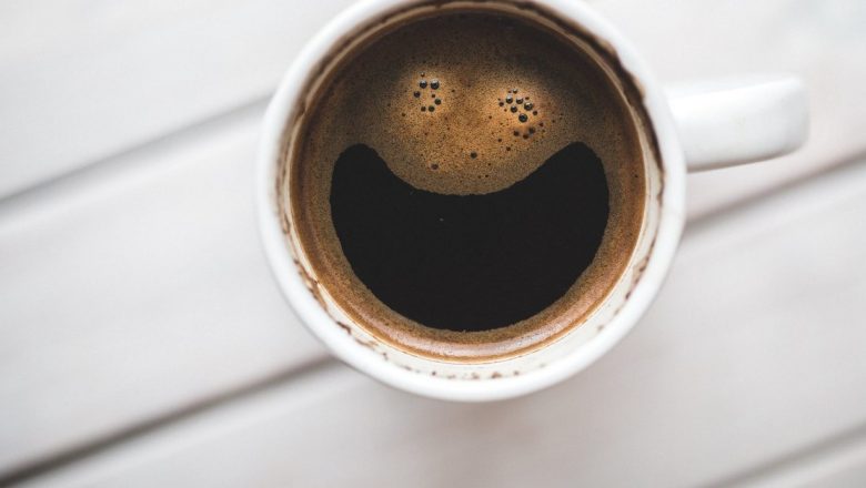 Cafeaua: O soluție surprinzătoare în tratamentul dischineziei legate de gena ADCY5