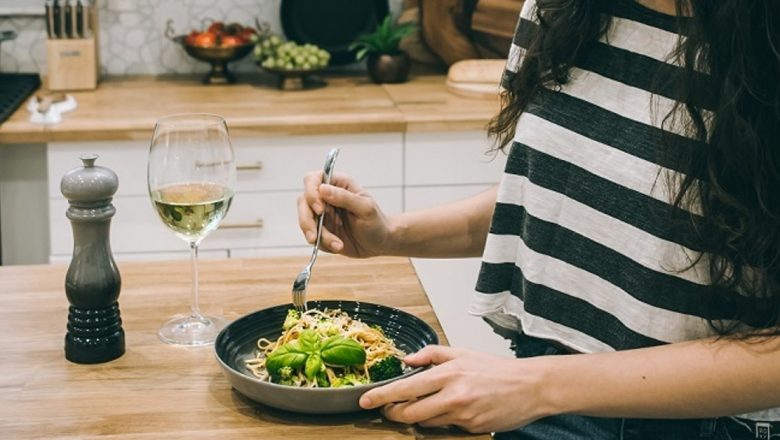 Reguli esențiale de alimentație pentru prevenirea bolilor: O abordare holistică