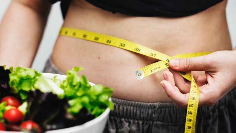 Dieta Whole30: Ghid Complet pentru o Transformare Alimentară de 30 de Zile