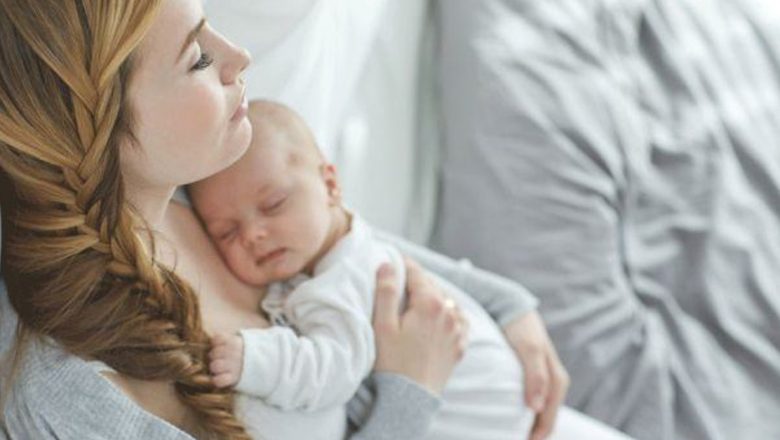 Importanța poziției în care ții bebelușul în brațe: O privire detaliată asupra efectelor emoționale și relaționale