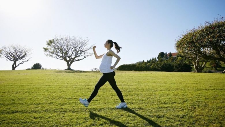 Beneficiile sportului în sarcină: O abordare holistică pentru mame și bebeluși