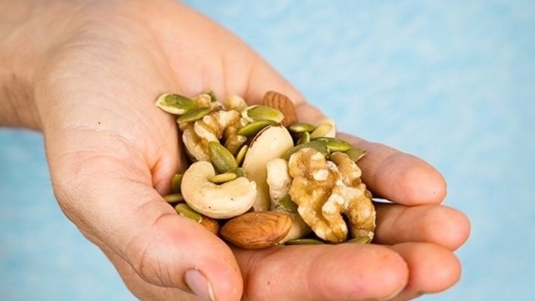 Beneficiile consumului zilnic de nuci: De ce 50 de grame pot transforma sănătatea ta