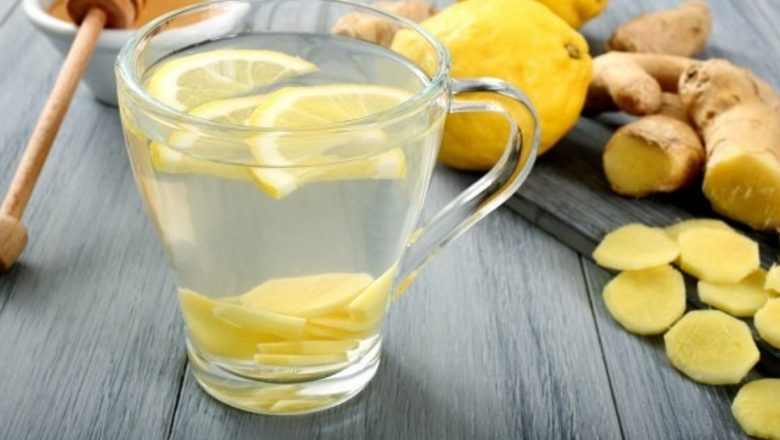 Descoperă Beneficiile Apa cu Lămâie: O Infuzie de Sănătate pentru Întreaga Zi
