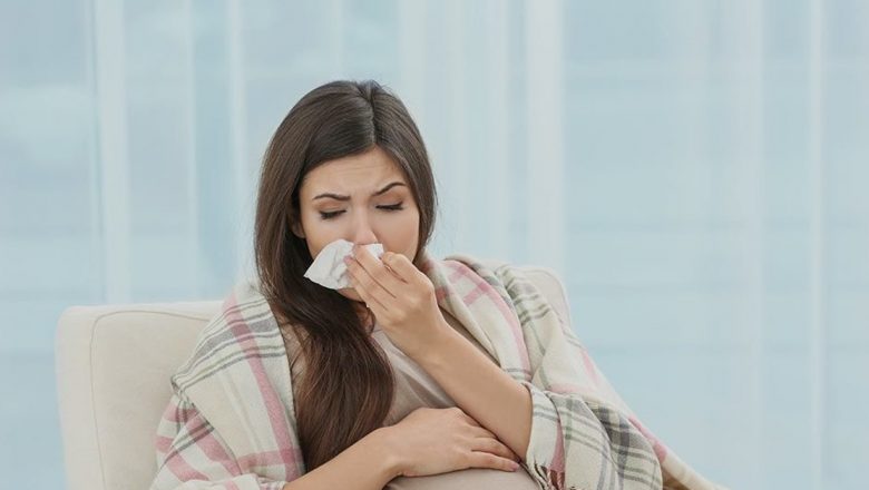 Gripa în Sarcină: O Analiză Detaliată a Simptomelor, Riscurilor și Tratamentului