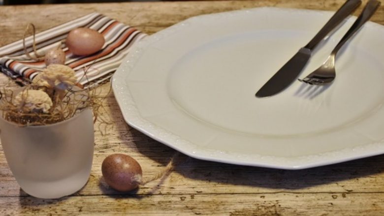 Postul Crăciunului: Tradiții, Implicații și Recomandări pentru Credincioși